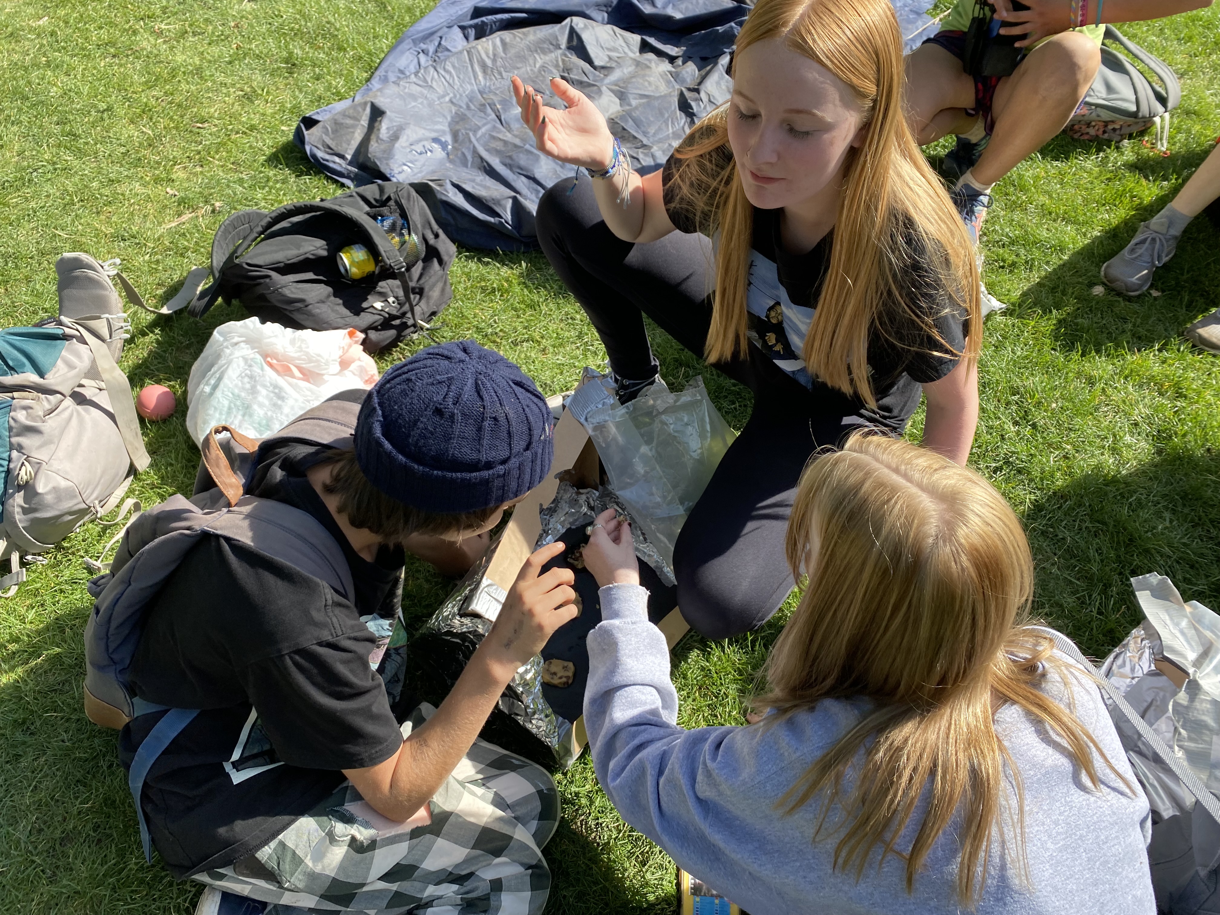 Students enjoy smores and cookies from their solar ovens